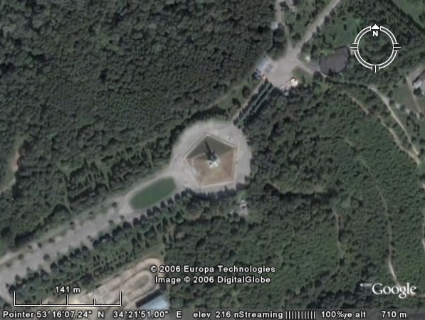 Google Earth Брянск: Курган Бессмертия, парк 1000-летия Брянска