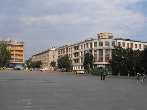 БГИТА на Площади Ленина